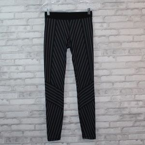 GAP Body Black Gray Leggings ATHLETIC Workout (S)